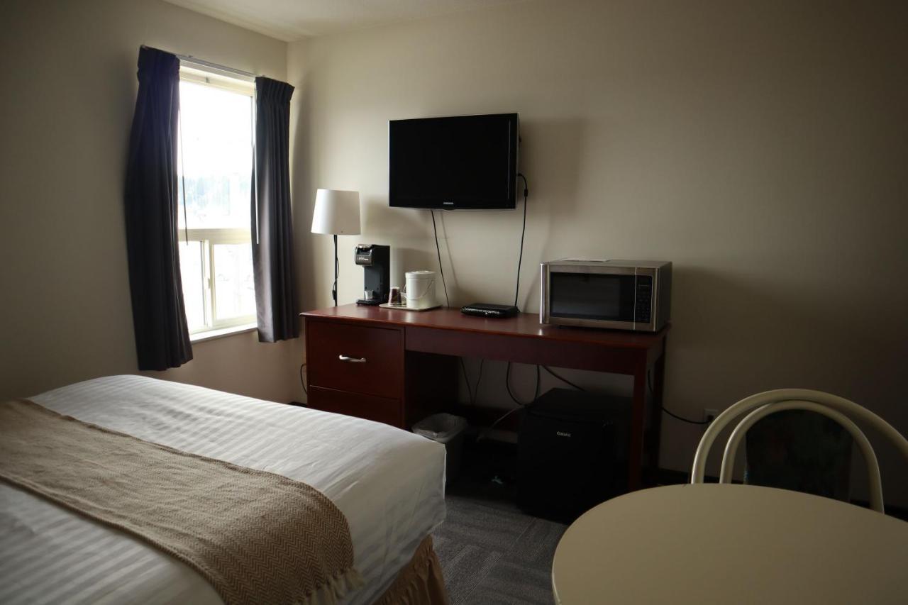 Destination Family Hotel Whitehorse Exterior photo